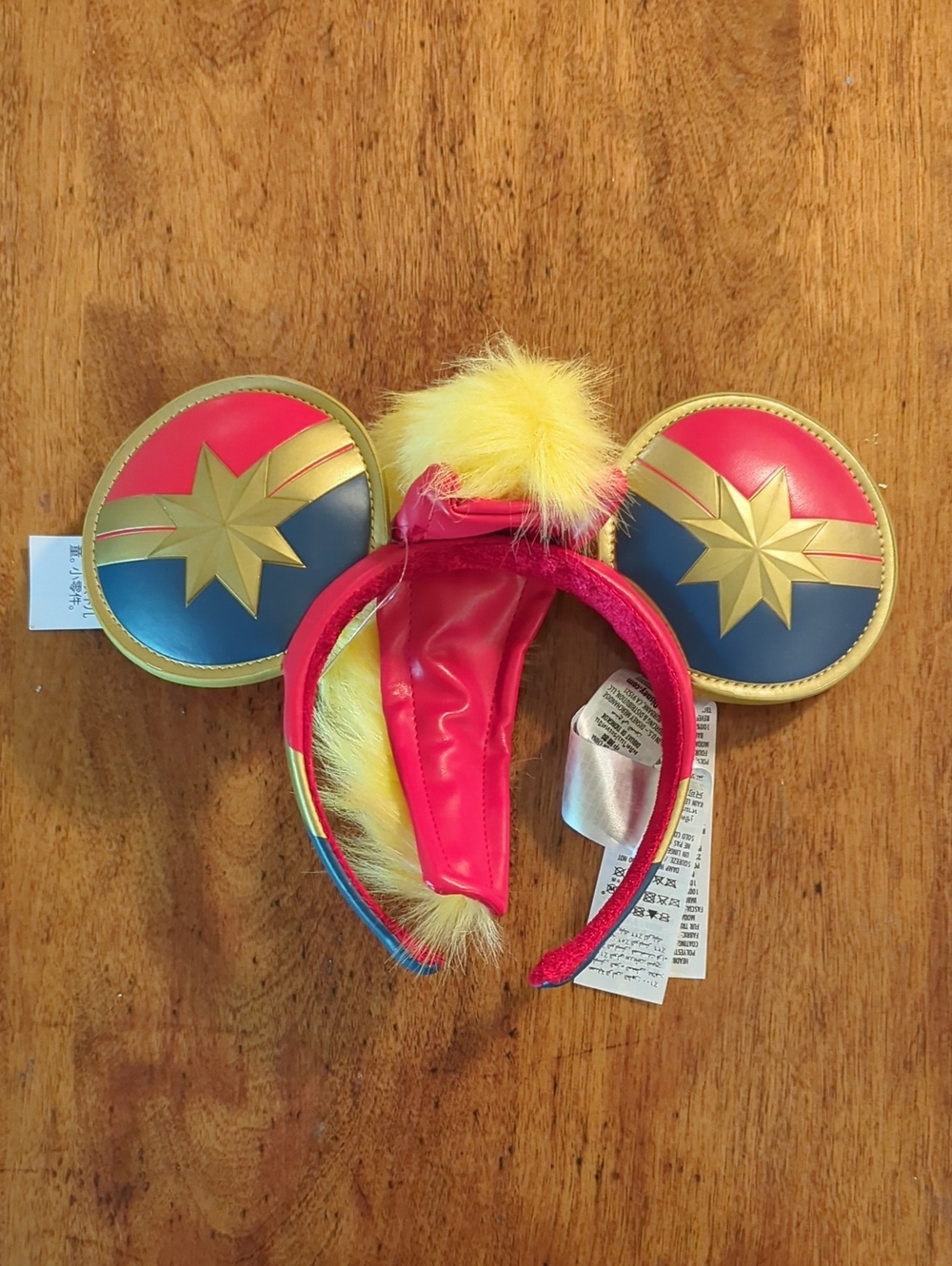 Disney Parks Captain Marvel ear Headband Brand New